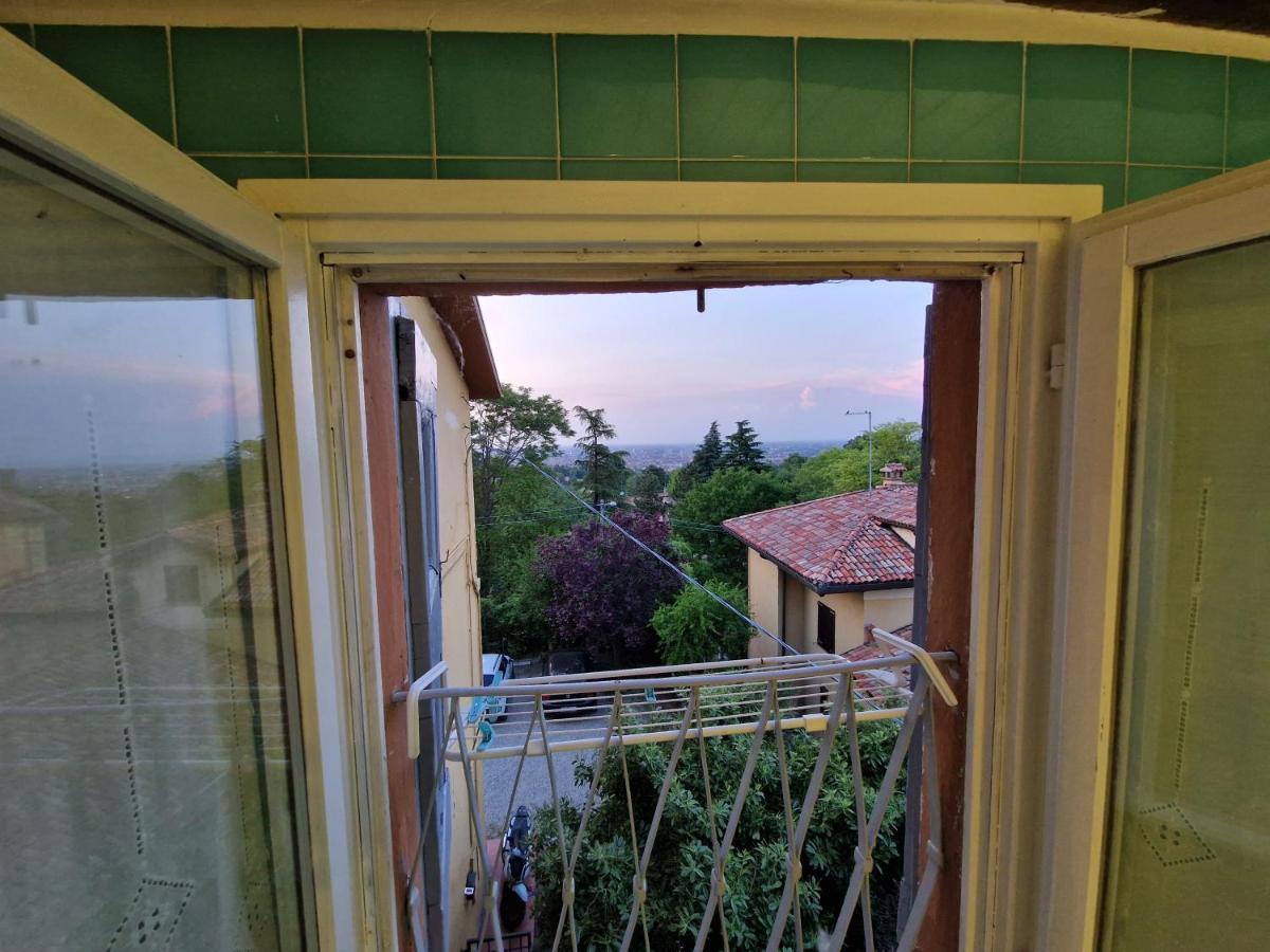 Lovely One-Bedroom Attic In An Ancient Village Bologna Eksteriør bilde