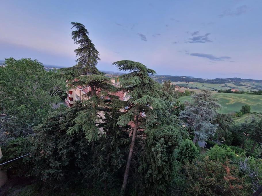Lovely One-Bedroom Attic In An Ancient Village Bologna Eksteriør bilde